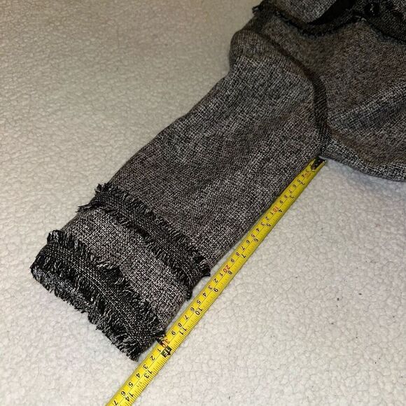 The Limited Women’s Gray Black Tweed Blazer Jacket Large EUC - Picture 11 of 12